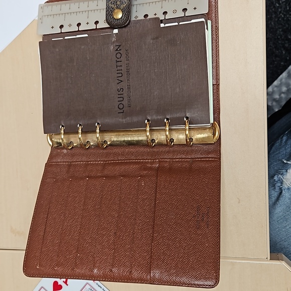 Louis Vuitton agenda - Picture 4 of 13